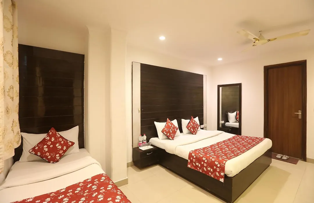 Airport Hotel Chanakya-1